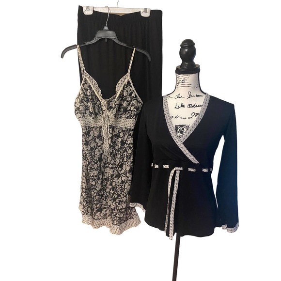 Unbranded Other - Women’s 3 Piece PJ’s Black Pants Pullover Back Top with lace and Lace Nighty
